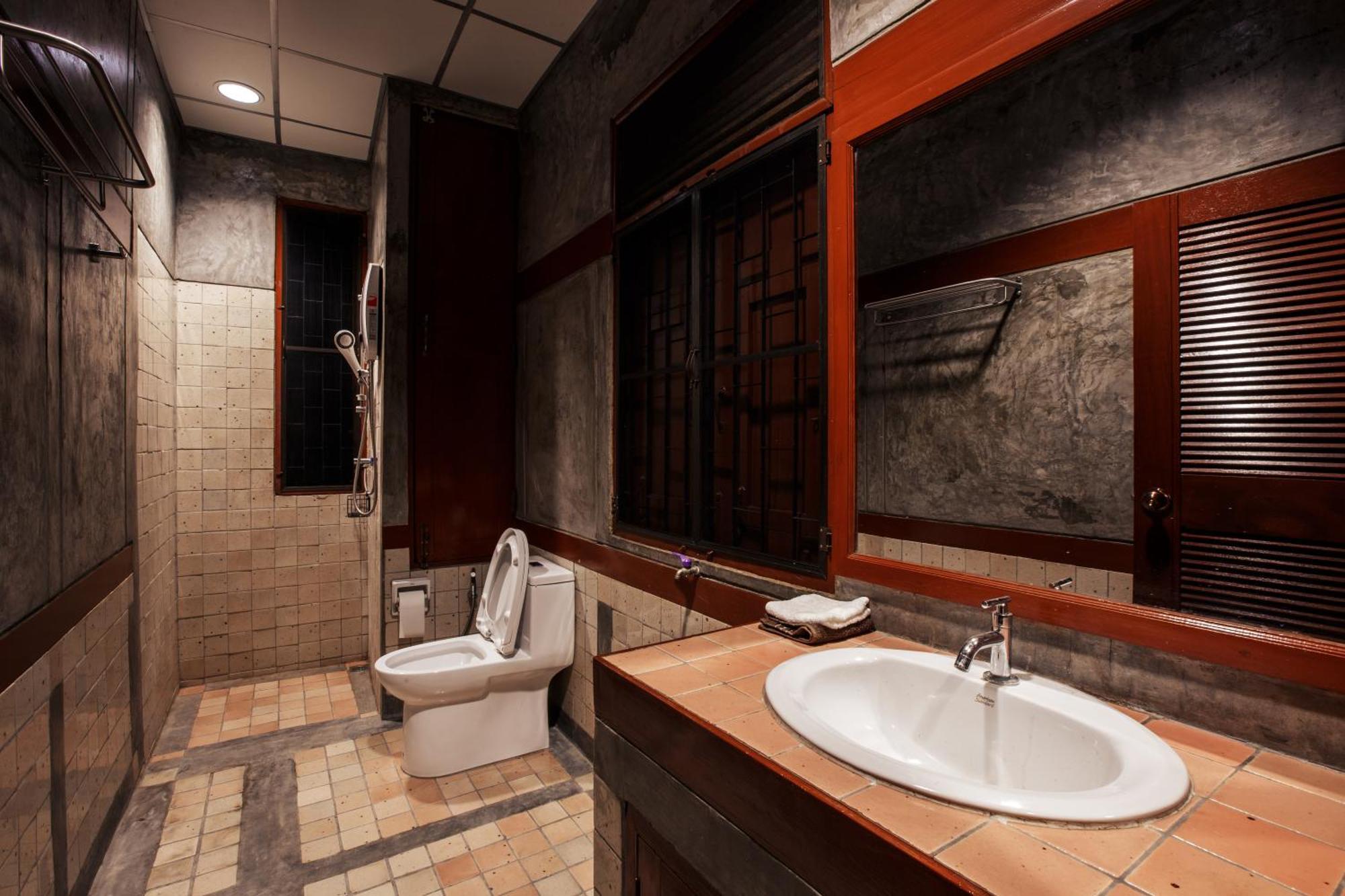 Fong Lee Cc Otel Lampang Dış mekan fotoğraf